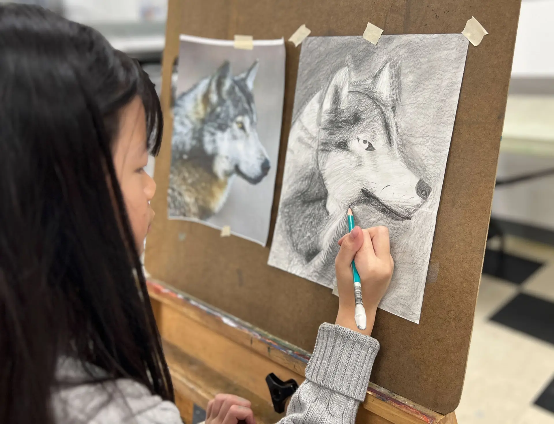 5. Yuyu_learning_how_to_draw_animals_with_graphite_pencil_in_art_summer_camp_at_art_plus_academy